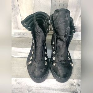 Steve Madden Geiger lace up combat boots no shoelaces New Without Box